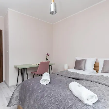 Plac Unii By Renters * Γκντίνια