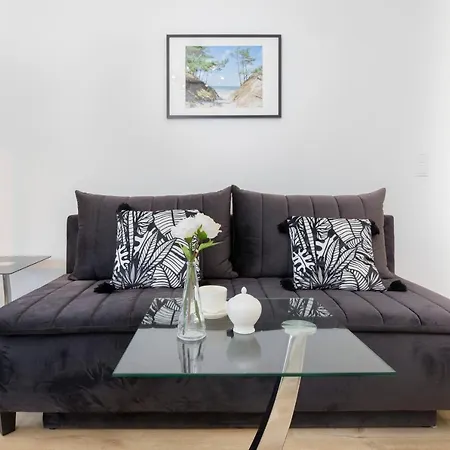 Plac Unii By Renters Apartment Gdynia