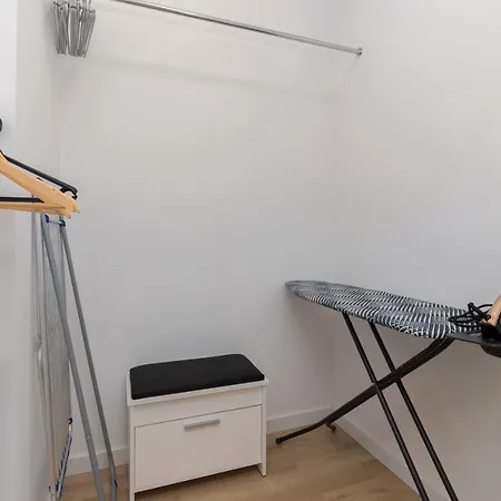 Apartment Plac Unii By Renters *