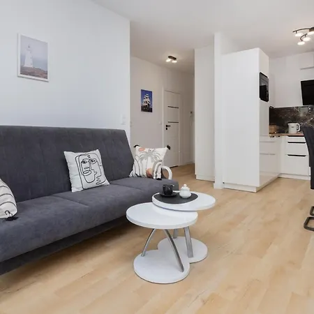 Plac Unii By Renters Apartment Gdynia