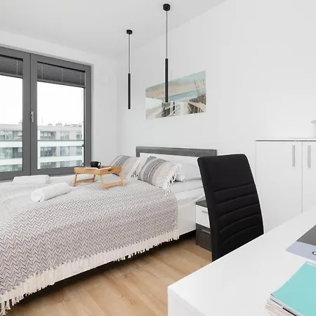 Plac Unii By Renters Apartment *