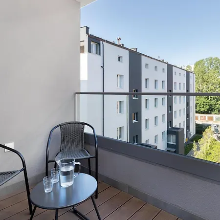 Plac Unii By Renters * Γκντίνια