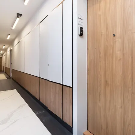 Apartment Plac Unii By Renters *