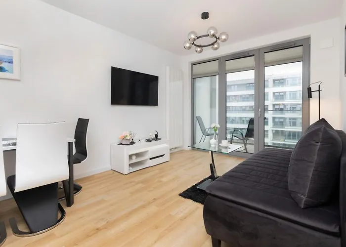 Plac Unii By Renters Lägenhet